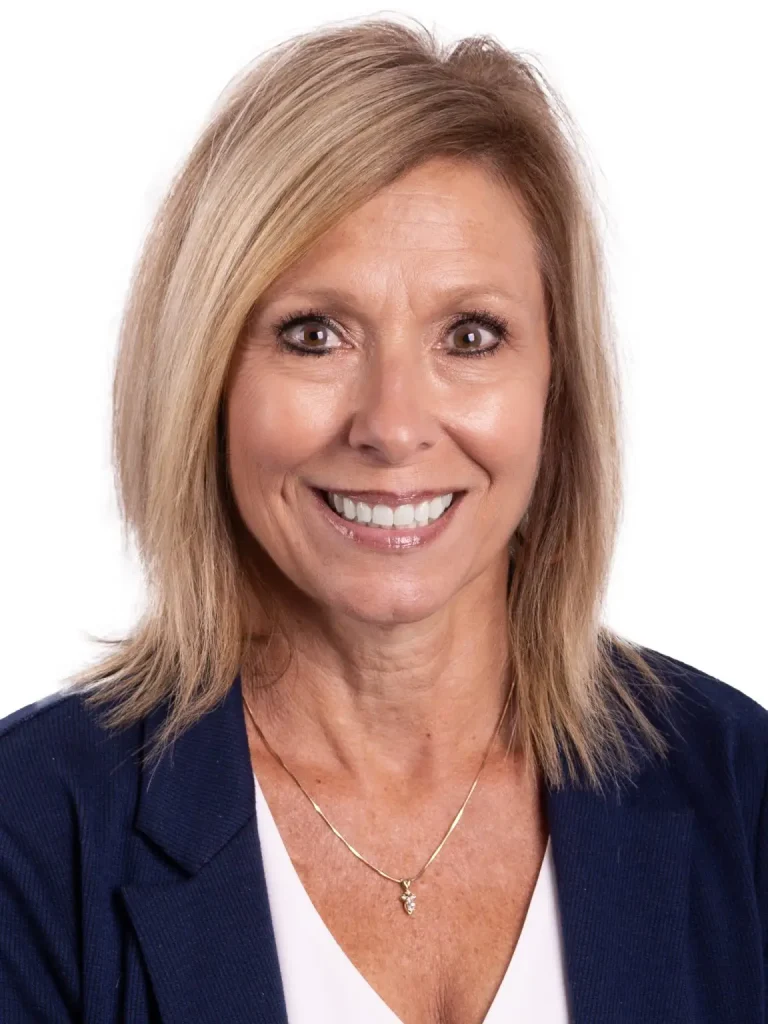 Julie Huffmon Headshot